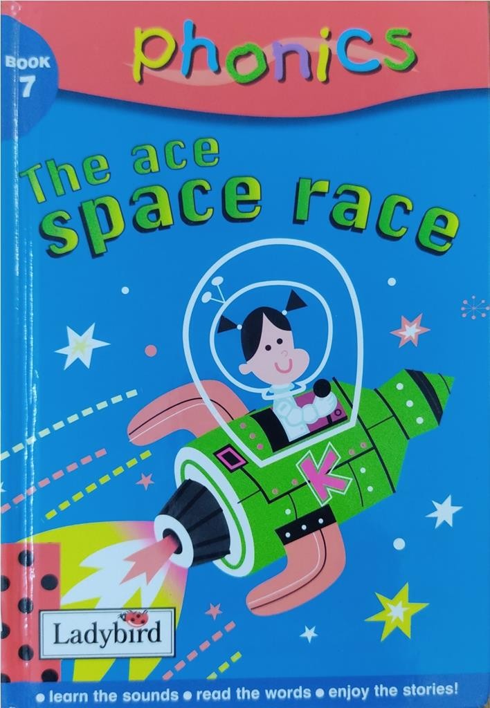 phonics Book 7: The ace space race